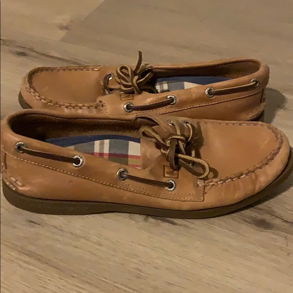 Sperry Topsiders